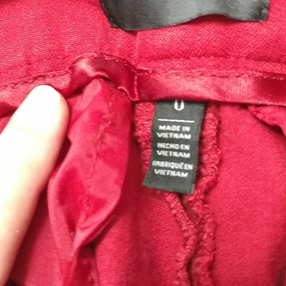 WHBM The Slim Skinny Capri Colored Jeans - Picture 6 of 6